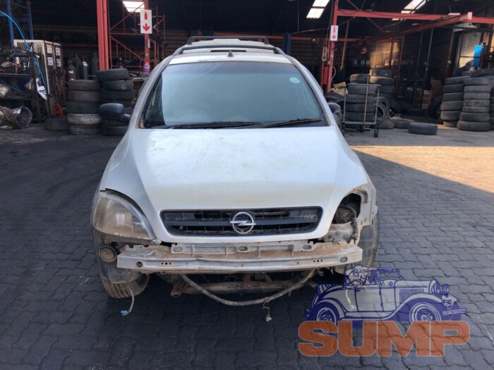 OPEL , CORSA UTILITY 1 . 7 D Ti SPORT P / U S / C , SILVER , 2004 ( 29590 )