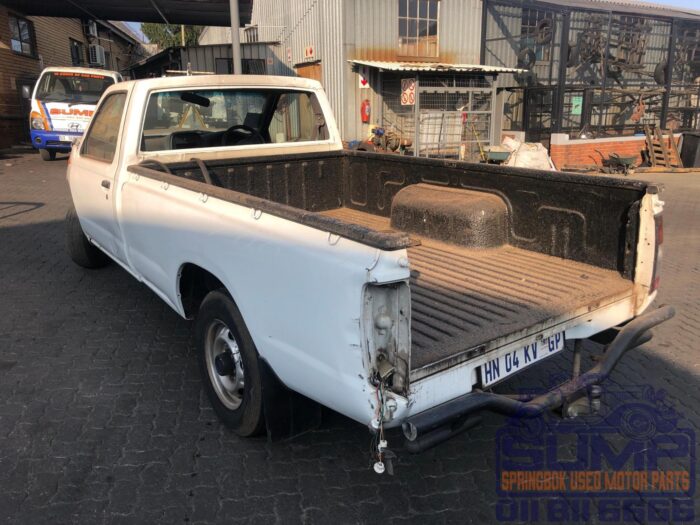 NISSAN , HARDBODY NP 300 2 . 0 LWB P / U S / C , WHITE , 2018 ( 30095 ) - Image 6