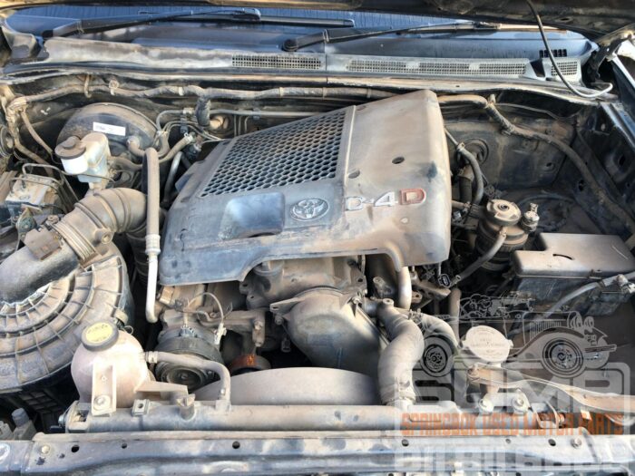TOYOTA , FORTUNER 3 . 0 D - 4 D RAISED BODY , BLACK , 2007 ( 30622 ) - Image 11