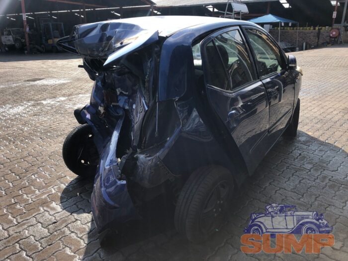 HYUNDAI , I 10 1 . 25 GLS / FLUID , BLUE , 2012 ( 29603 ) - Image 4