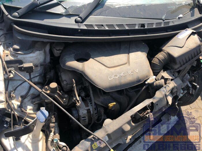 HYUNDAI , ELANTRA 1 . 6 GLS / PREMIUM , WHITE , 2013 ( 30130 ) - Image 10