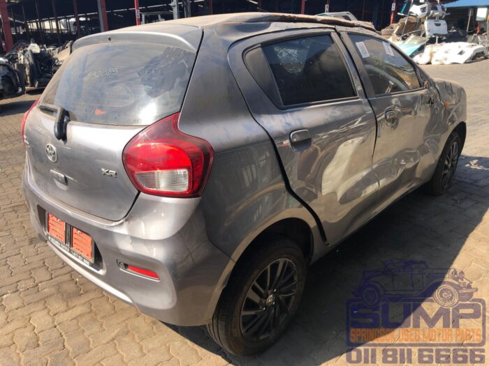 TOYOTA , VITZ 1 . 0 XR AMT , GRAY , 2023 ( 30124 ) - Image 4