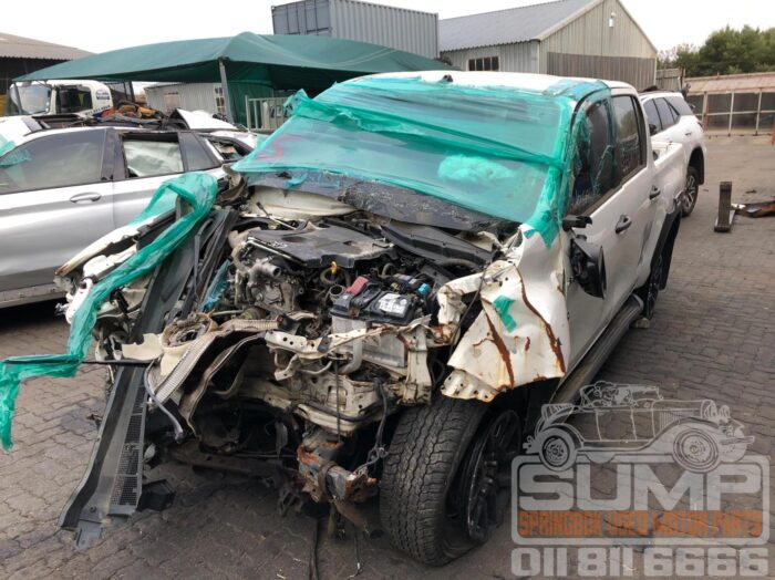 TOYOTA , HILUX 2 . 8 GD - 6 RB LEGEND A / T D / C , WHITE , 2023 ( 30689 ) - Image 8