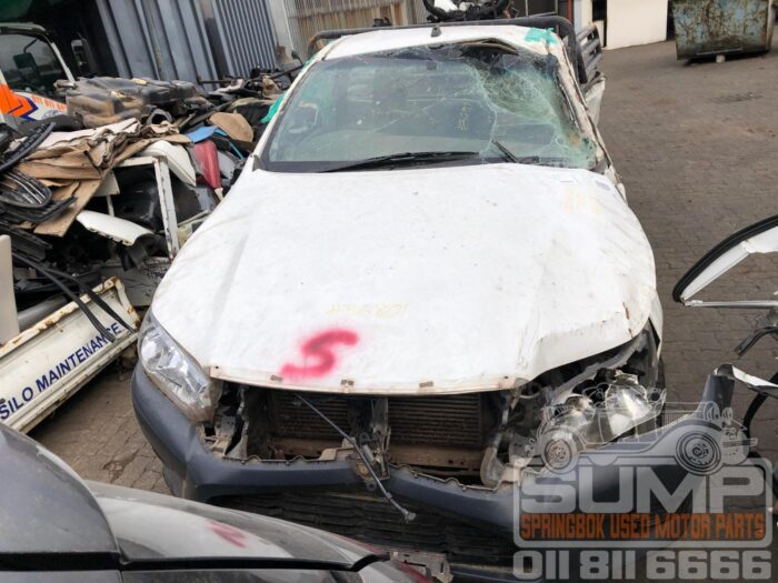 TOYOTA , HILUX 2 . 4 GD S A / C P / U S / C , WHITE , 2021 ( 30684 )