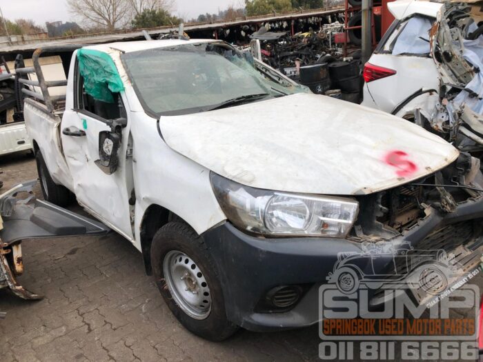 TOYOTA , HILUX 2 . 4 GD S A / C P / U S / C , WHITE , 2021 ( 30684 ) - Image 2