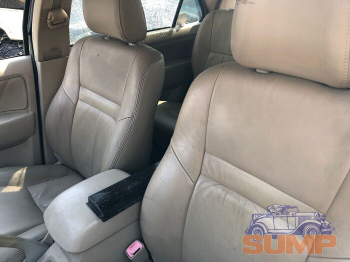 TOYOTA , FORTUNER 3 . 0 D 4 - D RAISED BODY , 2008 ( 29639 ) - Image 6