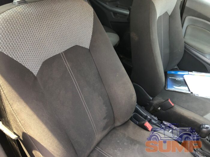 FORD , ECOSPORT 1 , 5 TIVCT AMBIENTE , SILVER , 2015 ( 29616 ) - Image 6