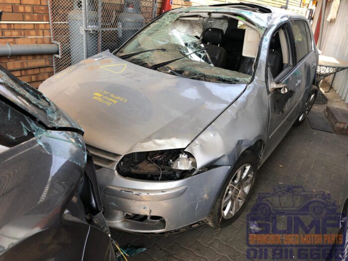 VOLKSWAGEN , GOLF 5 2 . 0 FSI SPORTLINE , SILVER , 2004 ( 30134 ) - Image 8