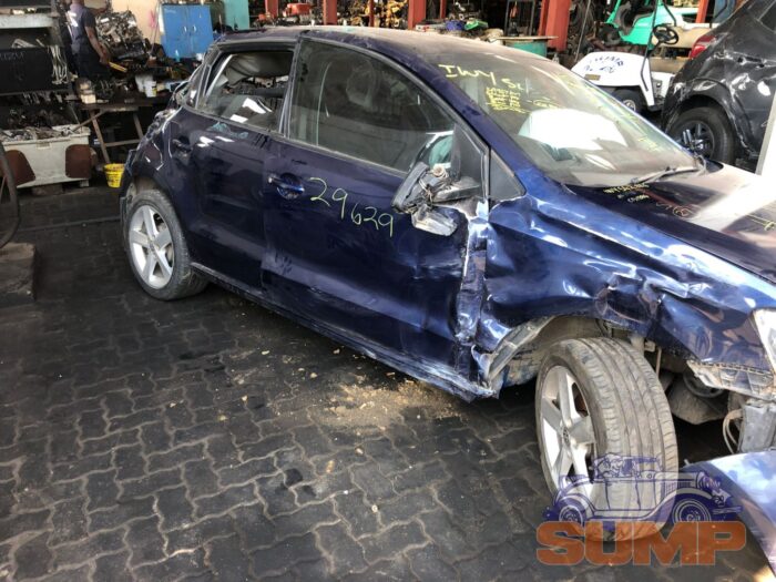 VOLKSWAGEN , POLO 1 . 4 COMFORTLINE , BLUE , 2014 ( 29629 ) - Image 2
