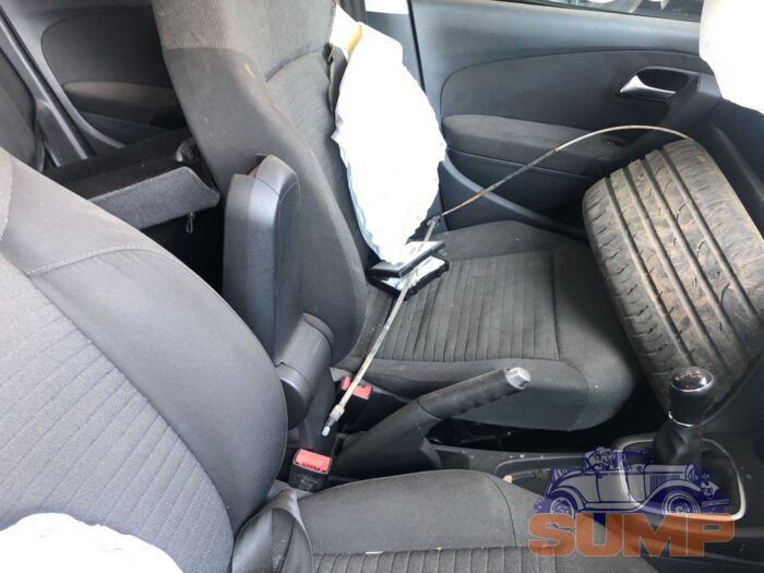 VOLKSWAGEN , POLO 1 . 4 COMFORTLINE , BLUE , 2014 ( 29629 ) - Image 6