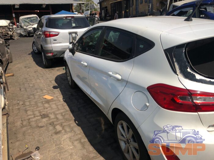 FORD , FIESTA 1 . 0 ECOBOOST , WHITE , 2018 ( 29634 ) - Image 4