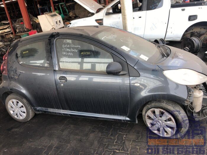 PEUGEOT , 107 URBAN , BLACK , 2014 ( 30121 ) - Image 3