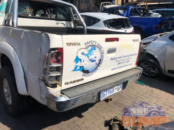 TOYOTA , HILUX 3 , 0 D 4 - D RAIDER D / C , WHITE , 2008 ( 29635 ) - Image 3
