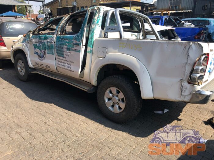 TOYOTA , HILUX 3 , 0 D 4 - D RAIDER D / C , WHITE , 2008 ( 29635 ) - Image 4
