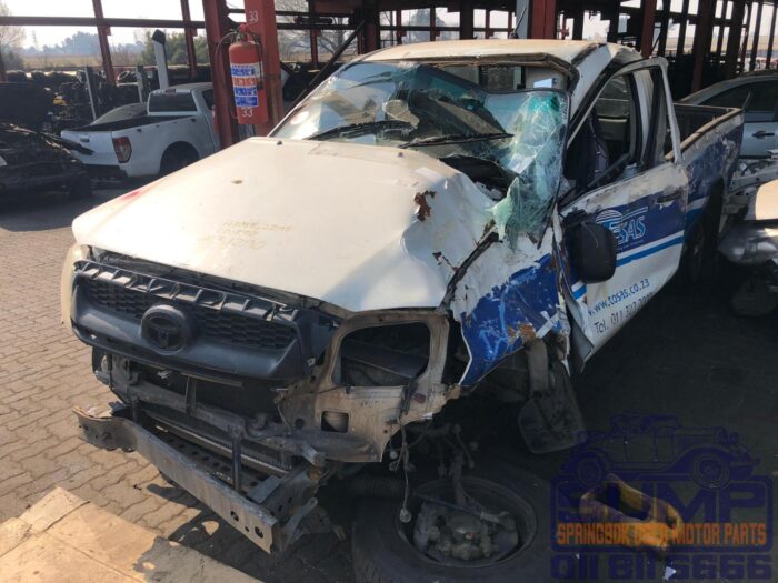 TOYOTA , HILUX 2 , 5 D - 4 D SRX R / B S / C , WHITE , 2009 ( 30141 ) - Image 7