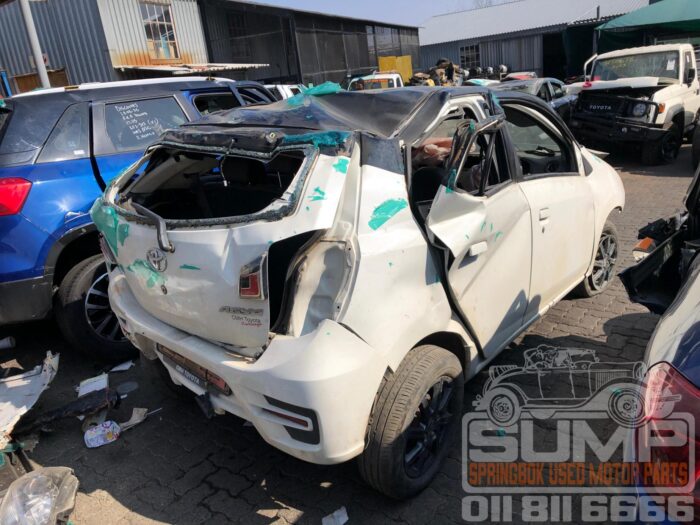 TOYOTA , AGYA 1 . 0 A / T , WHITE , 2022 ( 30671 ) - Image 4