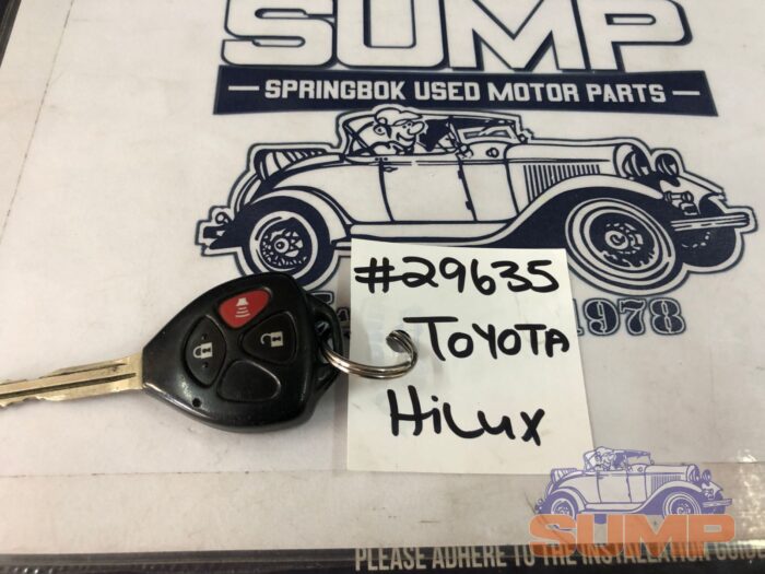 TOYOTA , HILUX 3 , 0 D 4 - D RAIDER D / C , WHITE , 2008 ( 29635 ) - Image 11