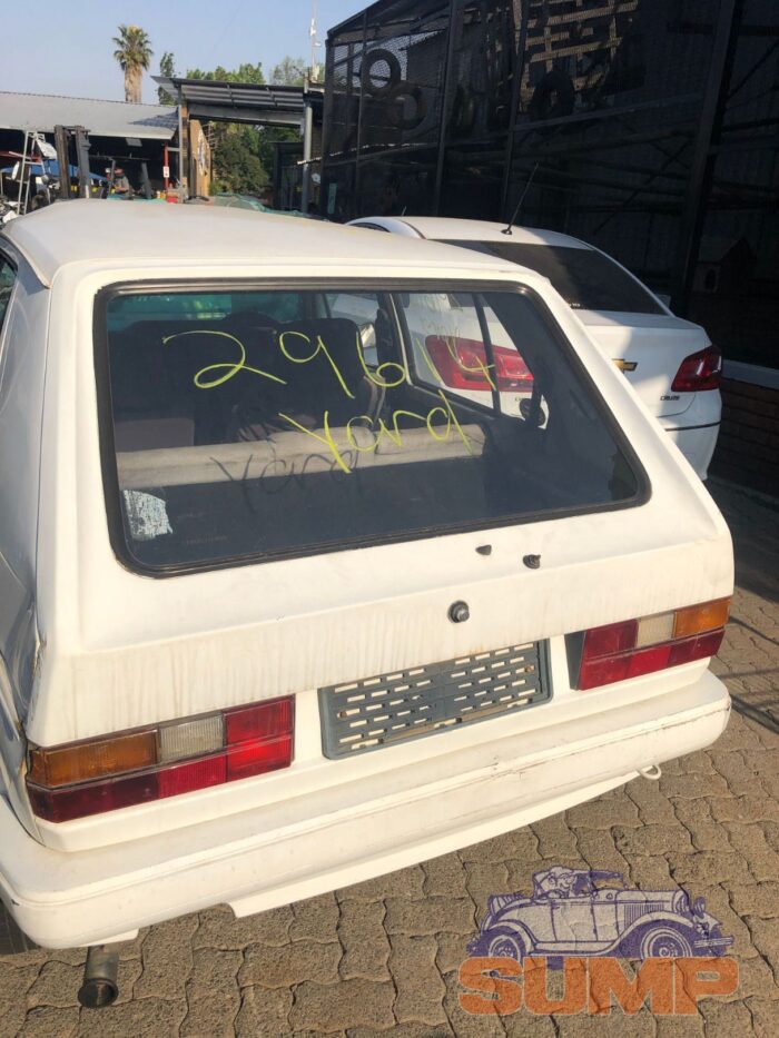 VOLKSWAGEN , GOLF CITI 1 . 3 L SHUTTLE , WHITE , 1993 ( 29614 ) - Image 3