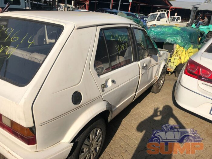 VOLKSWAGEN , GOLF CITI 1 . 3 L SHUTTLE , WHITE , 1993 ( 29614 ) - Image 2