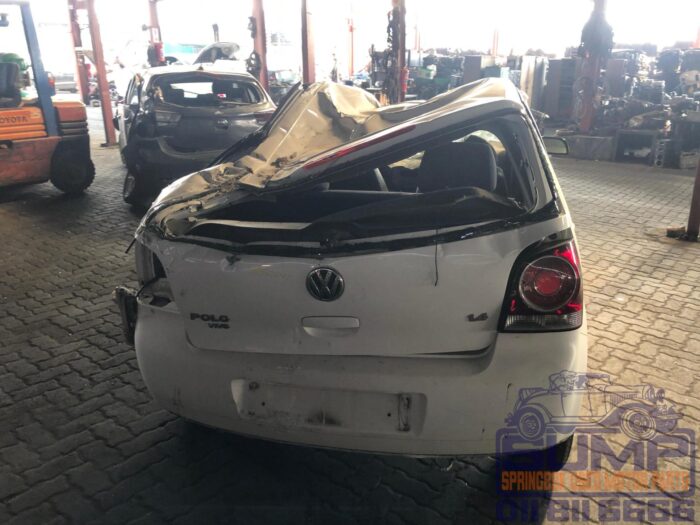 VOLKSWAGEN , POLO VIVO 1 . 4 TRENDLINE 5 Dr , WHITE , 2010 ( 30135 ) - Image 5