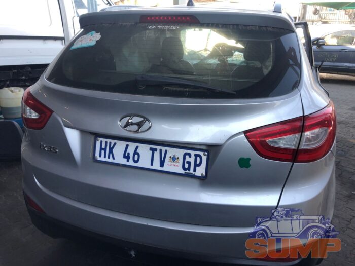 HYUNDAI , IX 35 2 . 0 EXECUTIVE , SILVER , 2014 ( 29627 ) - Image 2