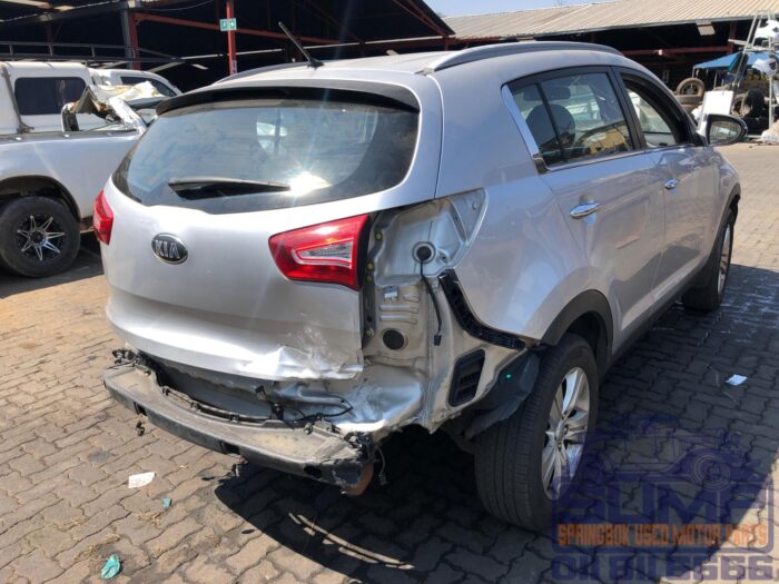 KIA , SPORTAGE 2 . 0 , SILVER , 2013 ( 30149 ) - Image 4