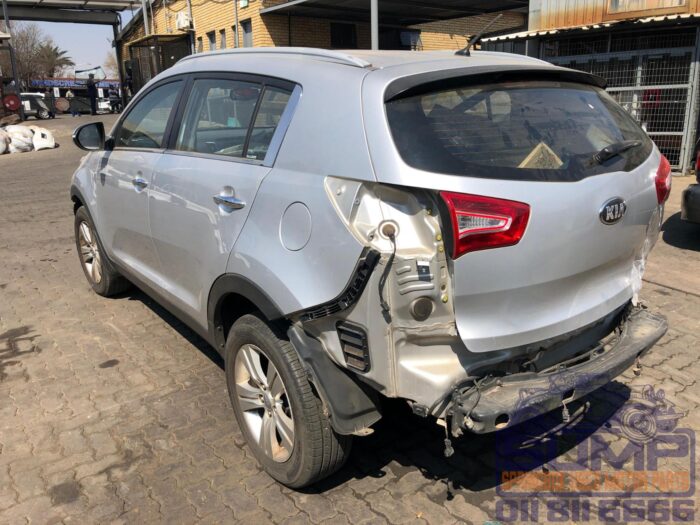 KIA , SPORTAGE 2 . 0 , SILVER , 2013 ( 30149 ) - Image 6