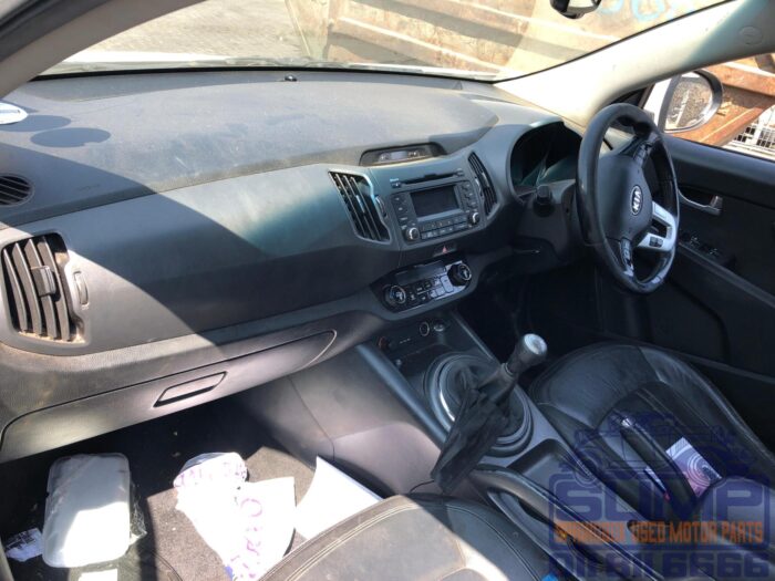 KIA , SPORTAGE 2 . 0 , SILVER , 2013 ( 30149 ) - Image 10