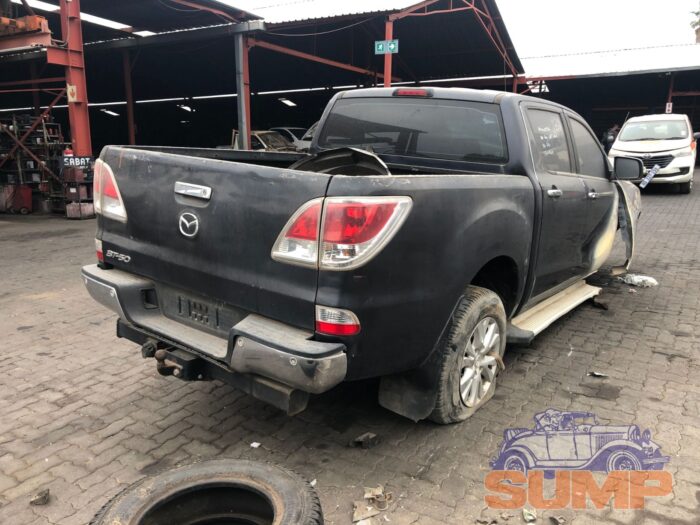 MAZDA , BT - 50 2 . 2 T Di H / POWER SLE P / U D / C , CHARCOAL , 2015 ( 29646 ) - Image 4