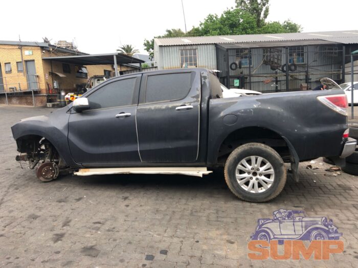 MAZDA , BT - 50 2 . 2 T Di H / POWER SLE P / U D / C , CHARCOAL , 2015 ( 29646 ) - Image 7