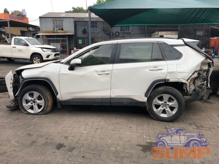 TOYOTA , RAV 4 2 . 0 GX A / T , WHITE , 2019 ( 29645 ) - Image 7