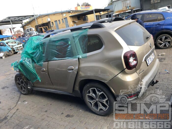 RENAULT , DUSTER 15 d CI PRESTIGE EDC , GOLD , 2020 ( 30670 ) - Image 7