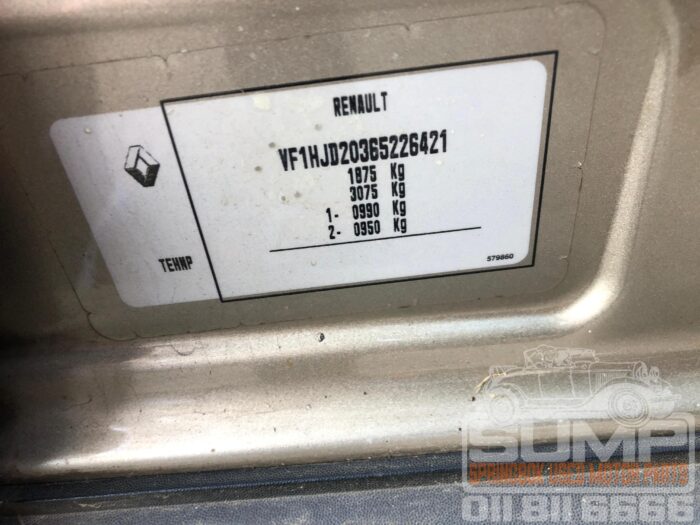 RENAULT , DUSTER 15 d CI PRESTIGE EDC , GOLD , 2020 ( 30670 ) - Image 11