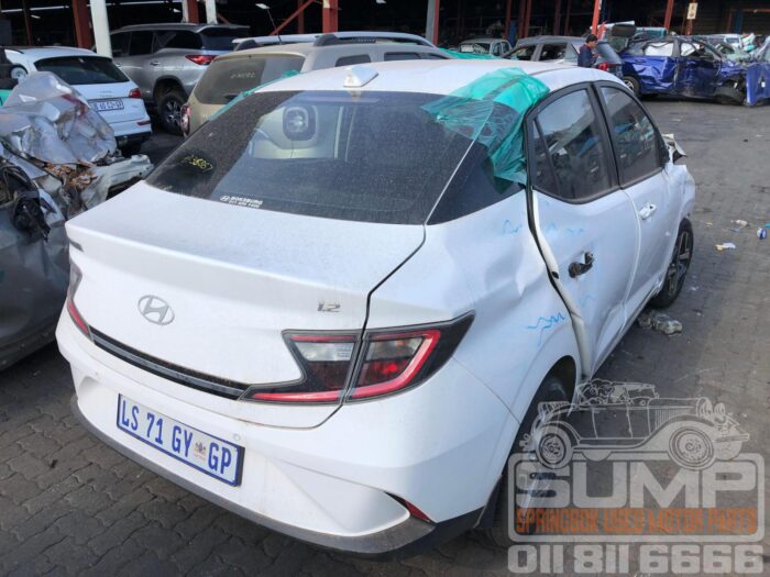 HYUNDAI , GRAND i 10 FLUID SEDAN , WHITE , 2023 ( 30643 ) - Image 4
