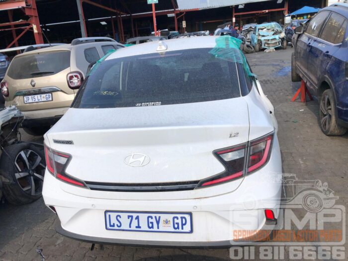 HYUNDAI , GRAND i 10 FLUID SEDAN , WHITE , 2023 ( 30643 ) - Image 5