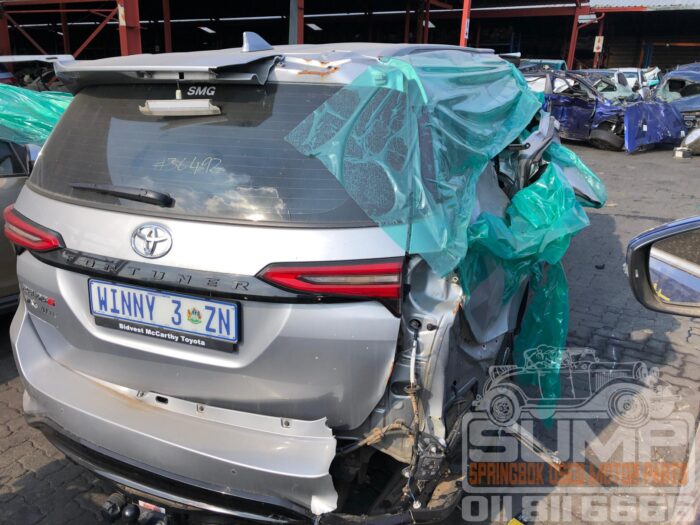 TOYOTA , FORTUNER 2 . 8 GD - 6 VX , GRAY , 2024 ( 30688 ) - Image 4