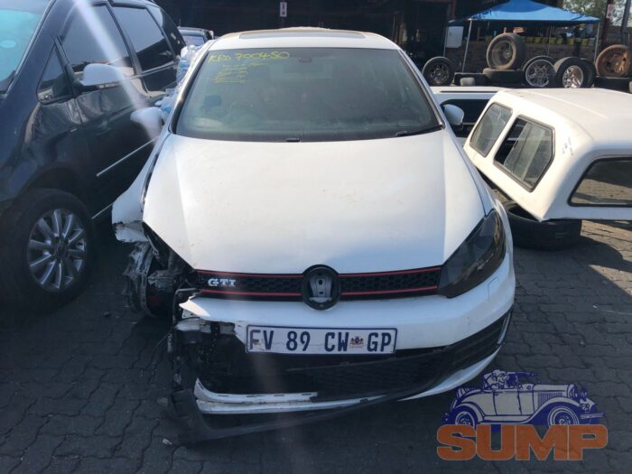 VOLKSWAGEN , GOLF VI GTI 2 . 0 TSI , WHITE , 2011 ( 29648 )
