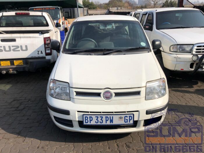 FIAT , PANDA 1 . 2 DYNAMIC , WHITE , 2010 ( 30167 )