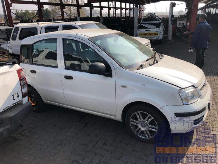 FIAT , PANDA 1 . 2 DYNAMIC , WHITE , 2010 ( 30167 ) - Image 3