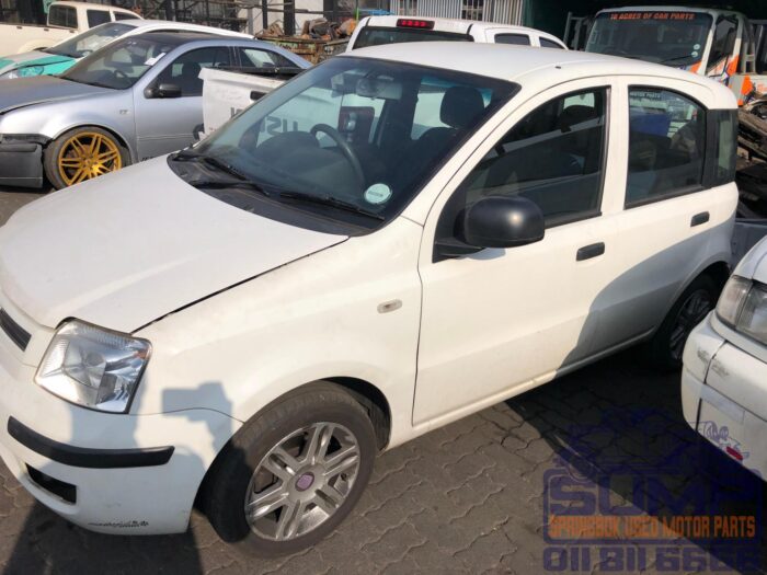 FIAT , PANDA 1 . 2 DYNAMIC , WHITE , 2010 ( 30167 ) - Image 7