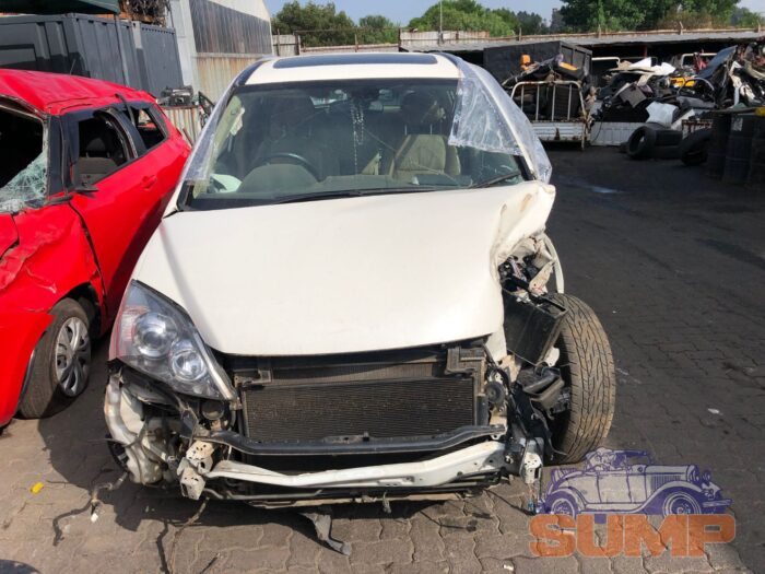 HONDA , CRV 2 . 4 VTEC EXECUTIVE A / T , WHITE , 2010 ( 29654 )
