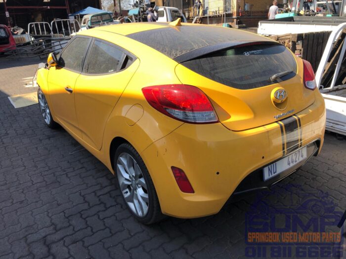 HYUNDAI , VELOSTER 1 . 6 GDI EXECUTIVE DCT , YELLOW , 2014 ( 30163 ) - Image 6