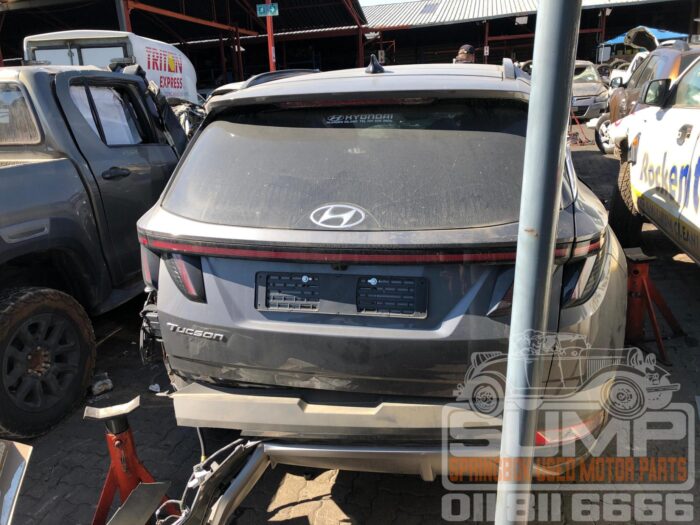 HYUNDAI , TUCSON 2 . 0 E , GRAY , 2025 ( 30687 ) - Image 5