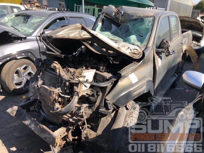 TOYOTA , HILUX 2 . 8 GD - 6 RB LEGEND 4 X 4 A / T D / C , BRONZE , 2023 ( 30686 ) - Image 8