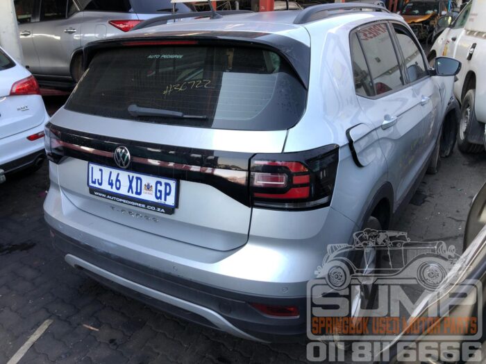 VOLKSWAGEN , T - CROSS 1 . 0 TSI COMFORTLINE DSG , SILVER , 2023 ( 30708 ) - Image 3