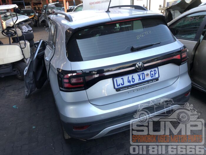 VOLKSWAGEN , T - CROSS 1 . 0 TSI COMFORTLINE DSG , SILVER , 2023 ( 30708 ) - Image 5