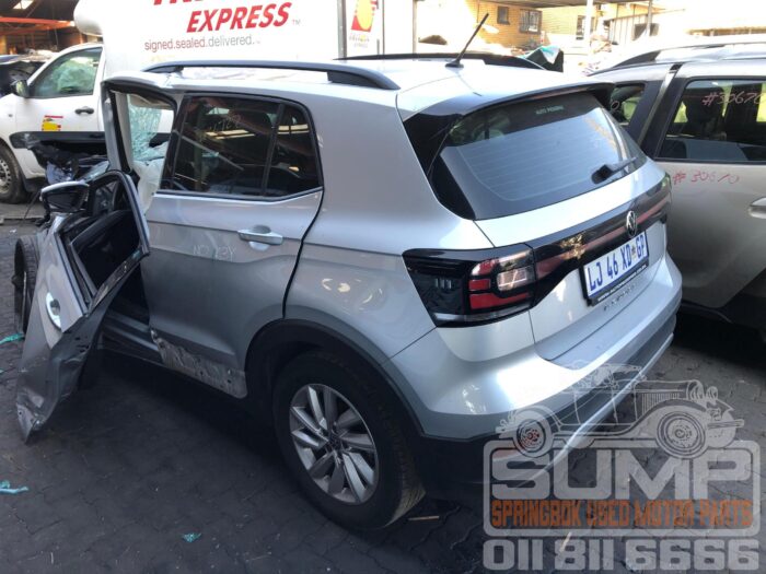 VOLKSWAGEN , T - CROSS 1 . 0 TSI COMFORTLINE DSG , SILVER , 2023 ( 30708 ) - Image 6