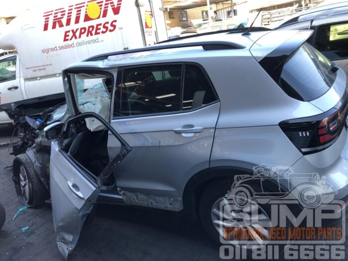 VOLKSWAGEN , T - CROSS 1 . 0 TSI COMFORTLINE DSG , SILVER , 2023 ( 30708 ) - Image 7