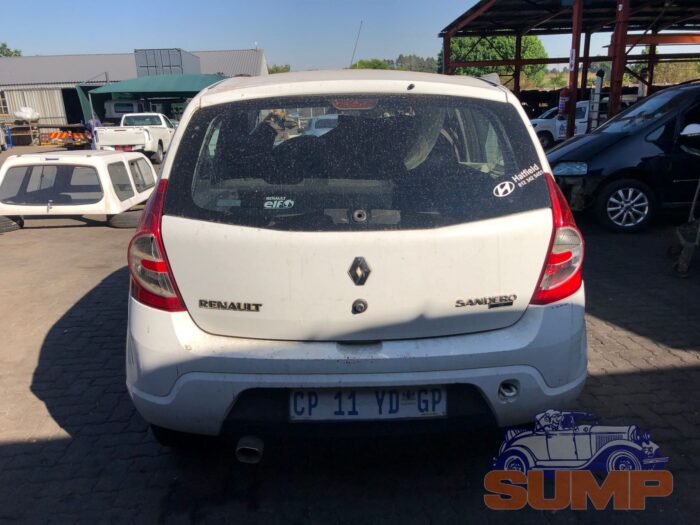 RENAULT , SANDERO 1 . 6 CUP , WHITE , 2013 ( 29671 ) - Image 5