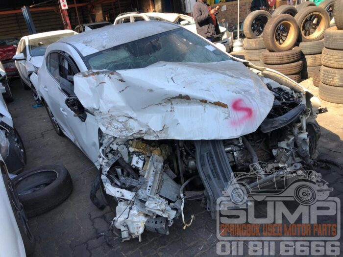 MAZDA , MAZDA 3 2 . 0 INDIVIDIUAL 5 DR , WHITE , 2016 ( 30706 ) - Image 2